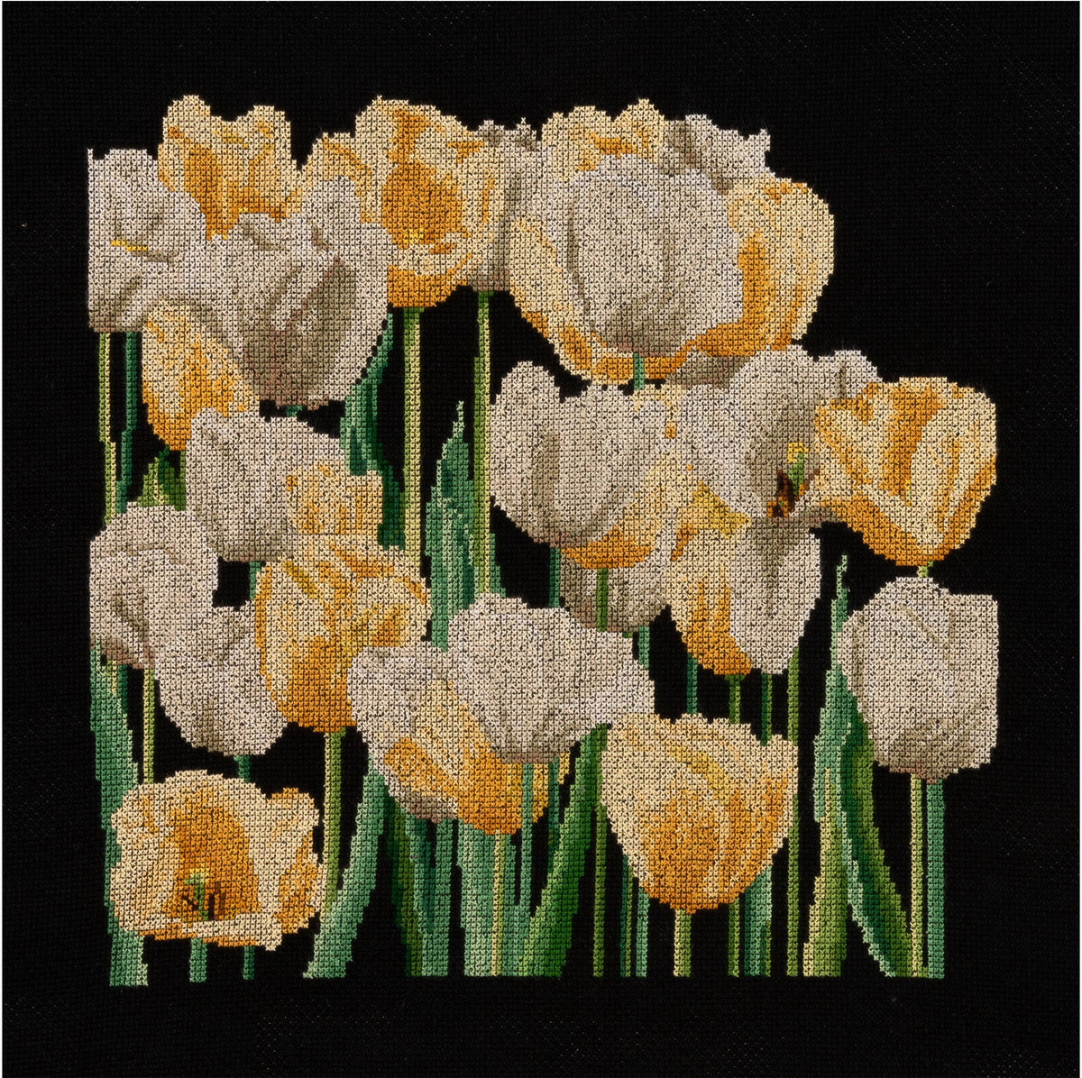 Thea Gouverneur - Counted Cross Stitch Kit - Tulips - Aida Black - 14 count - 3065.05 - Thea Gouverneur Since 1959