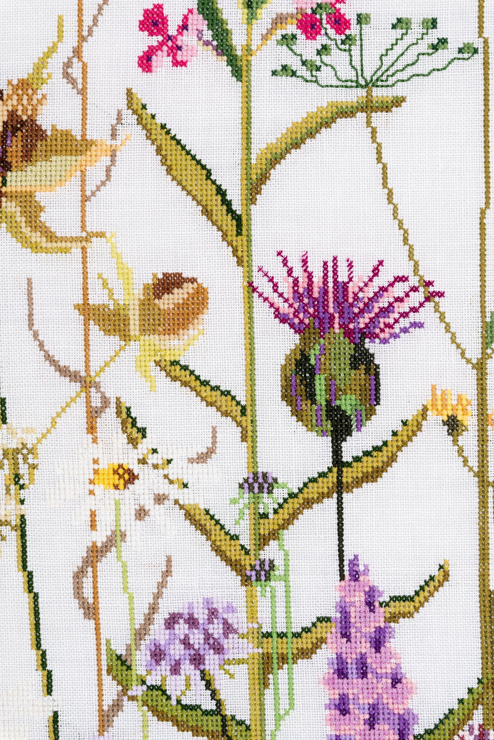 Thea Gouverneur - Counted Cross Stitch Kit - Wild Flowers - Linen - 32 count - 821 - Thea Gouverneur Since 1959